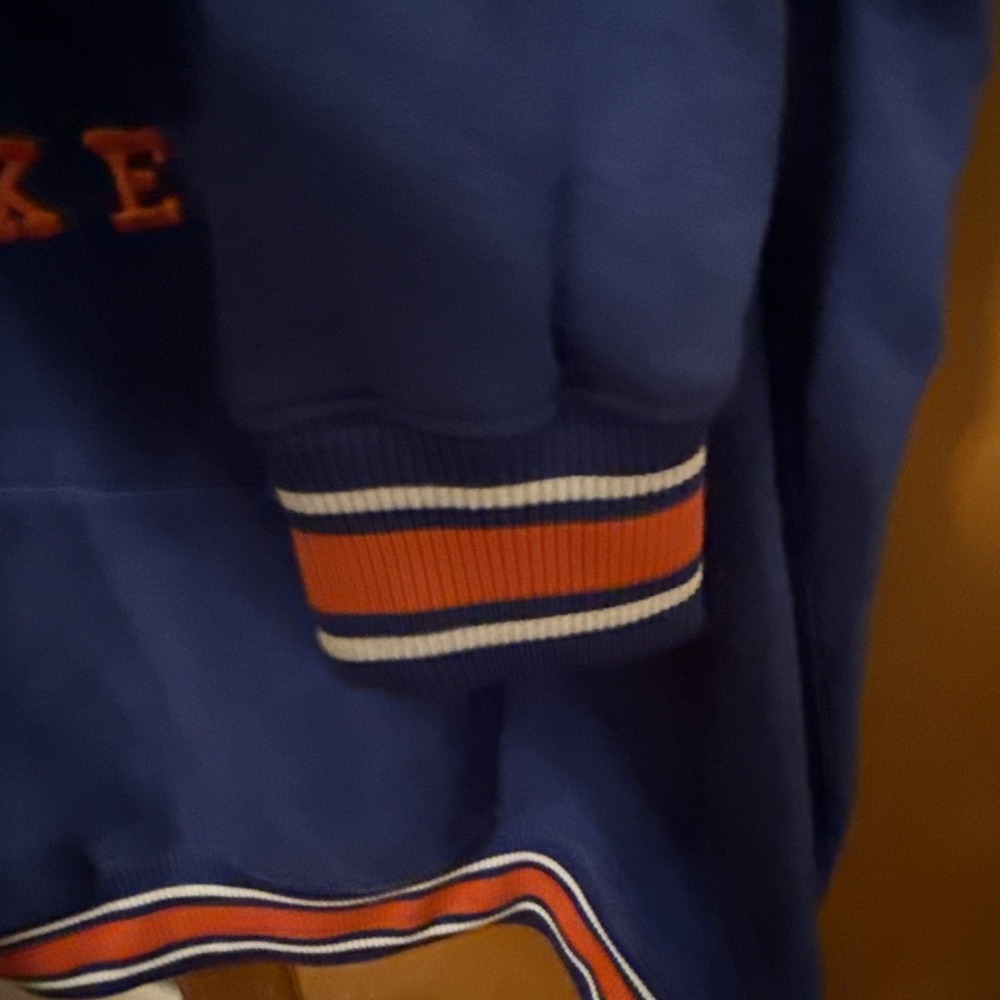 NBA UNK New York Knicks Hoodie Blue Embroidered Basketball Sweatshirt size Large - Picture 9 of 16
